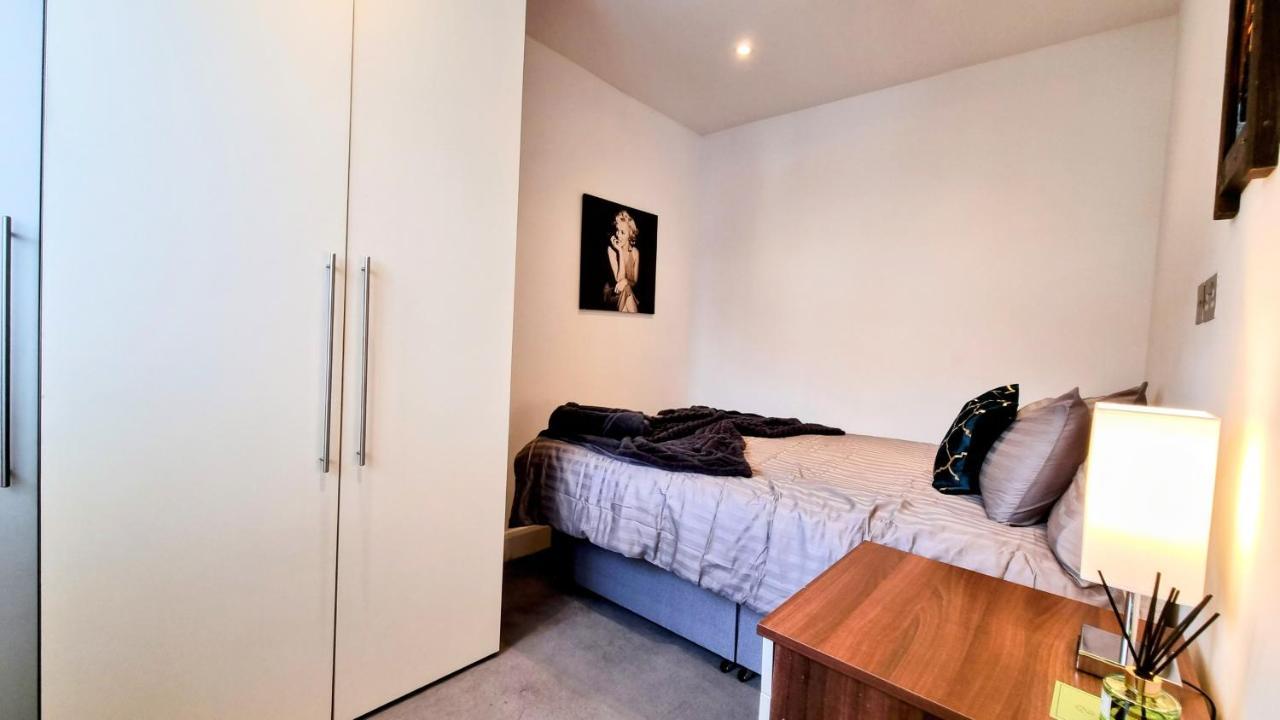 Surbiton Luxury Garden House 19 빌라 외부 사진