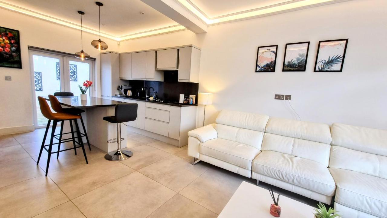Surbiton Luxury Garden House 19 빌라 외부 사진