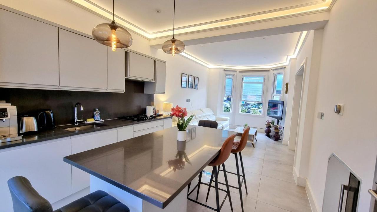 Surbiton Luxury Garden House 19 빌라 외부 사진